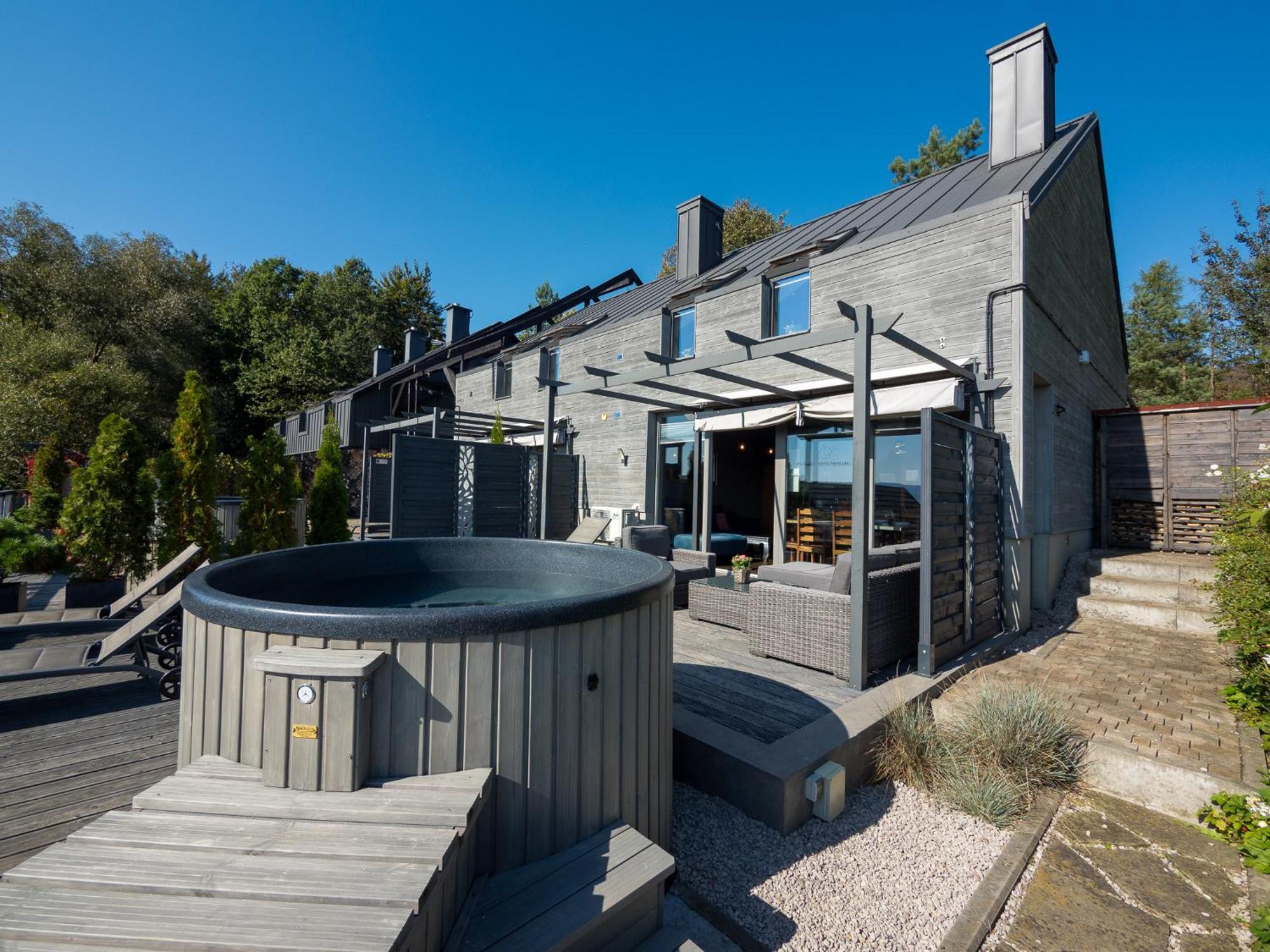Sloneczny Chelm - Apartamenty W Gorach, Prywatna Sauna Jacuzzi Balia W Cenie, Spa, Grill, Stok Narciarski Myslenice, Sciezki Rowerowe, Rzeka Raba, Widok Na Tatry Kültér fotó