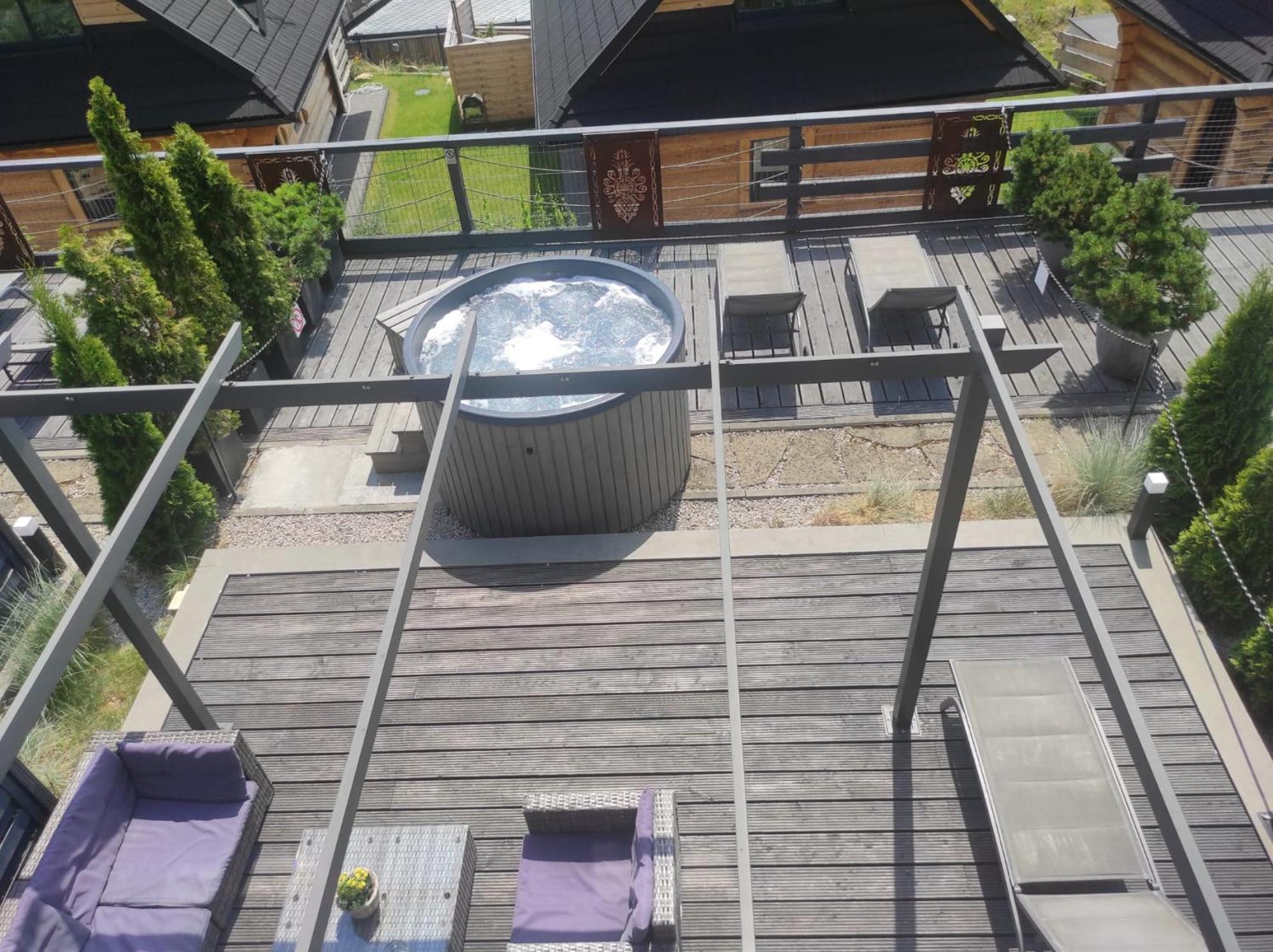 Sloneczny Chelm - Apartamenty W Gorach, Prywatna Sauna Jacuzzi Balia W Cenie, Spa, Grill, Stok Narciarski Myslenice, Sciezki Rowerowe, Rzeka Raba, Widok Na Tatry Kültér fotó